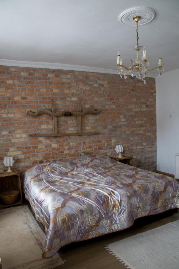 Notas Tuecsoek Vendeghaz Apartment Agyagosszergény Екстериор снимка
