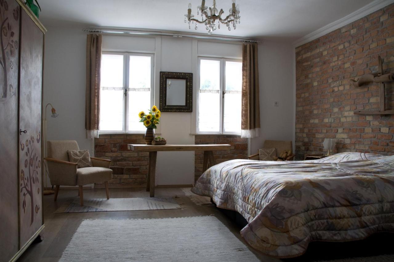 Notas Tuecsoek Vendeghaz Apartment Agyagosszergény Екстериор снимка